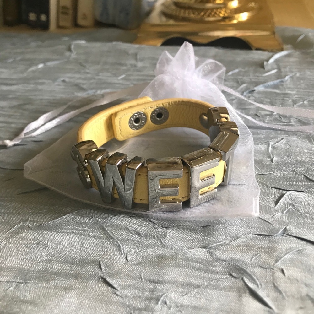 sweet little bracelet 💛
